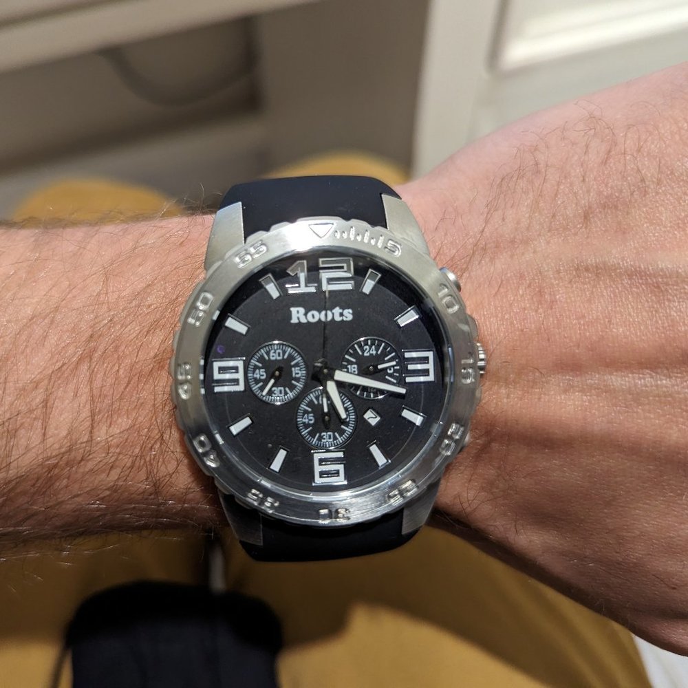 Roots Core 47mm Chronograph Black Dial Black Silicone Men's Watch 1R-LF604BA